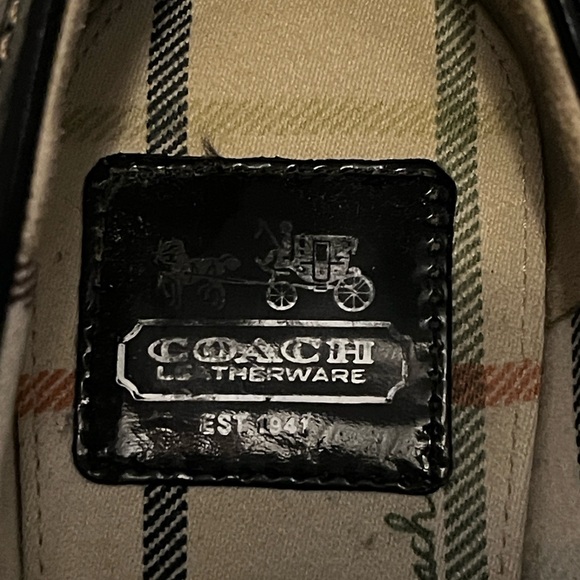 Coach Black Patent Leather heeled with gold buckle - Picture 5 of 10